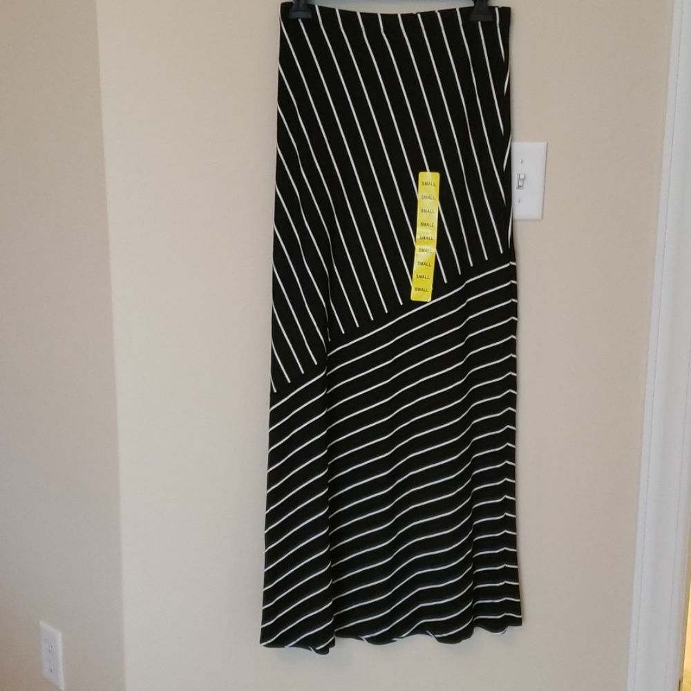 NWT matty m long skirt